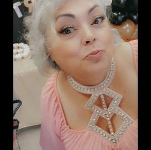 Meet your Posher, Martha